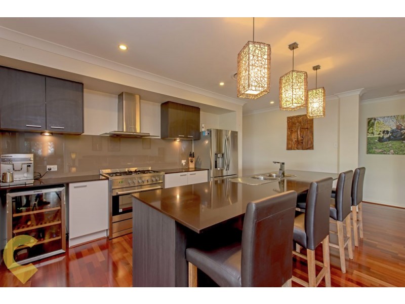 27 Trevean Drive, Kleinton QLD 4352