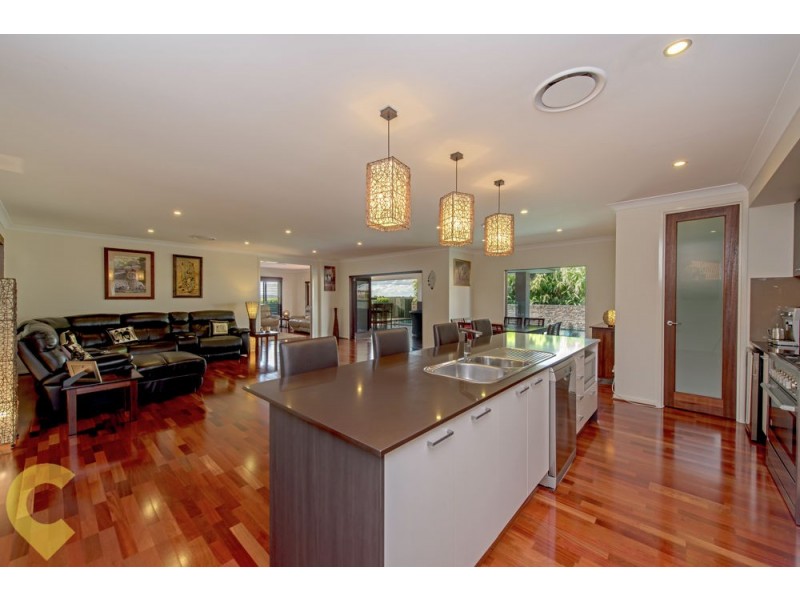 27 Trevean Drive, Kleinton QLD 4352