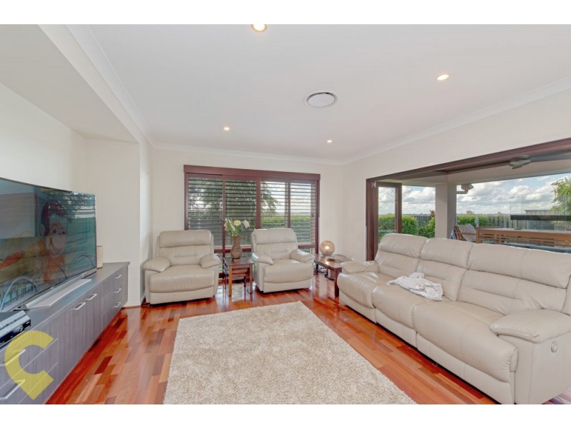 27 Trevean Drive, Kleinton QLD 4352