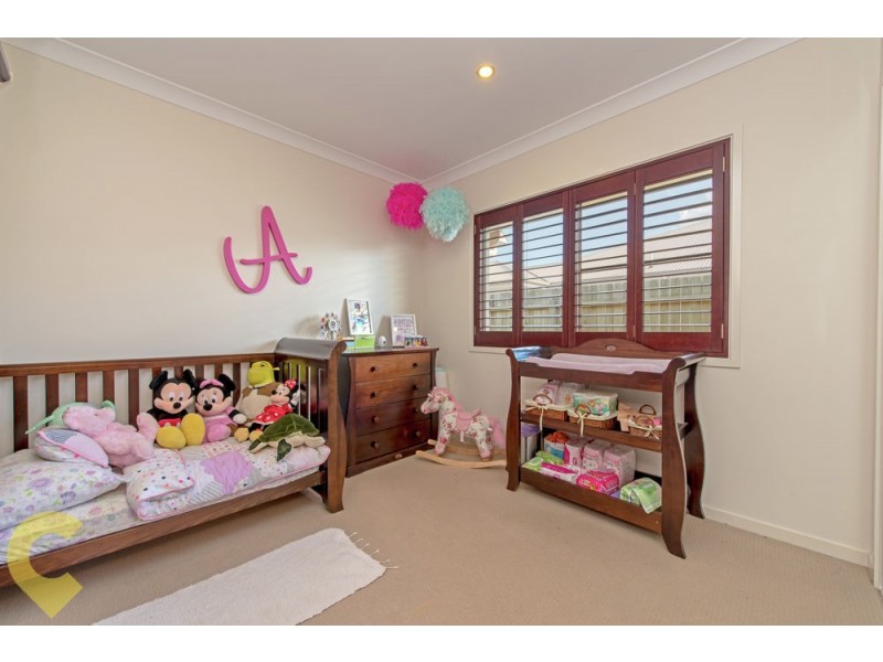 27 Trevean Drive, Kleinton QLD 4352