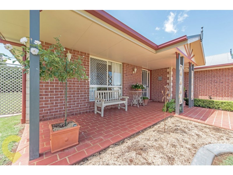 33 Kratzke Road, Highfields QLD 4352