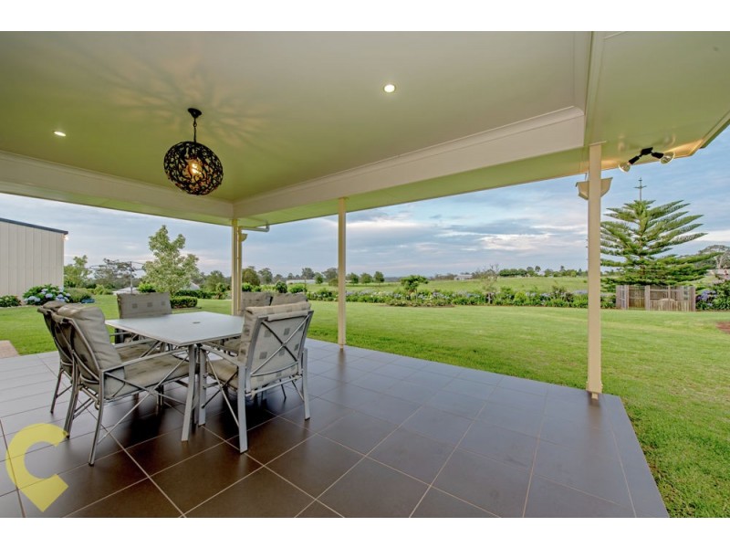 228 Meringandan Road, Kleinton QLD 4352