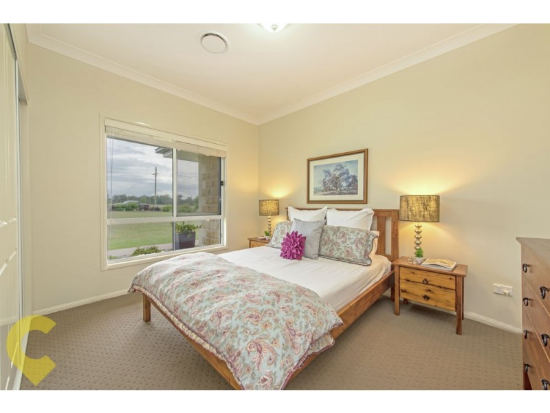 228 Meringandan Road, Kleinton QLD 4352
