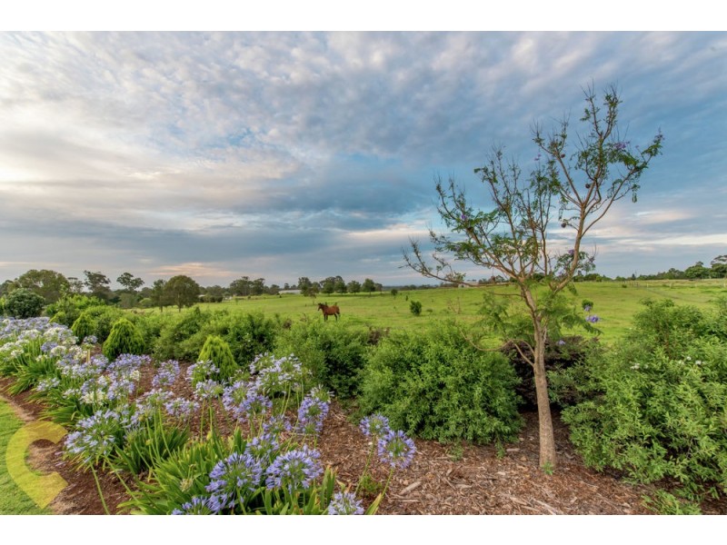 228 Meringandan Road, Kleinton QLD 4352