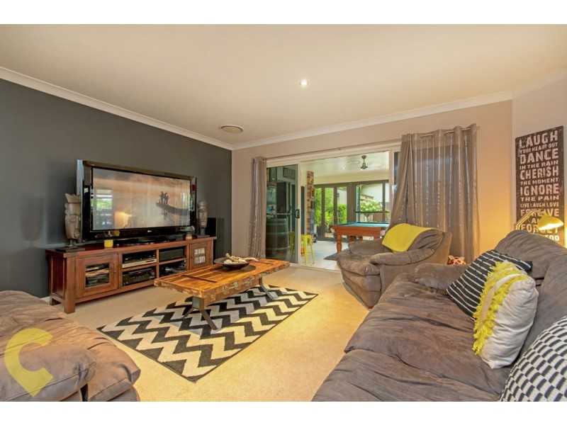 15 Kimdon Crescent, Highfields QLD 4352