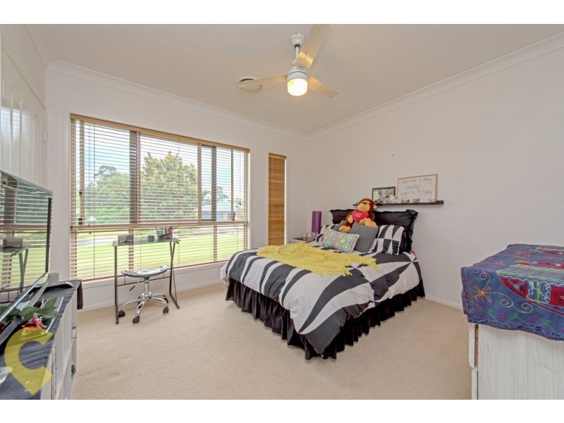 15 Kimdon Crescent, Highfields QLD 4352