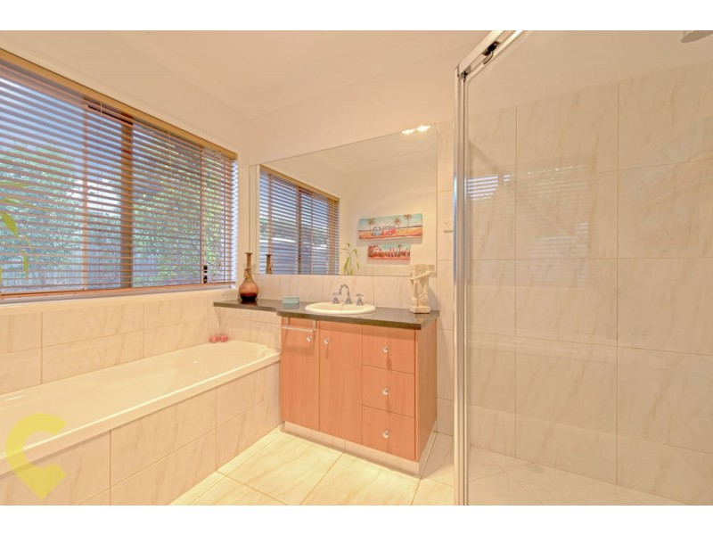 15 Kimdon Crescent, Highfields QLD 4352