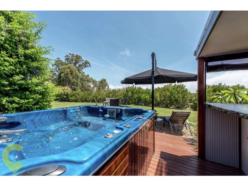 15 Kimdon Crescent, Highfields QLD 4352