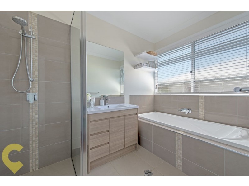 5 Stehn Street, Harristown QLD 4350