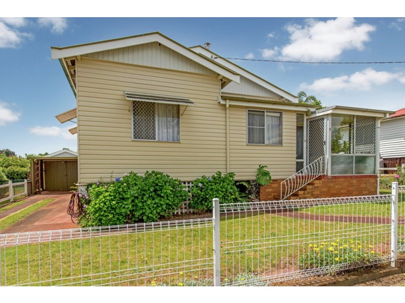 7 Katherine Street, North Toowoomba QLD 4350