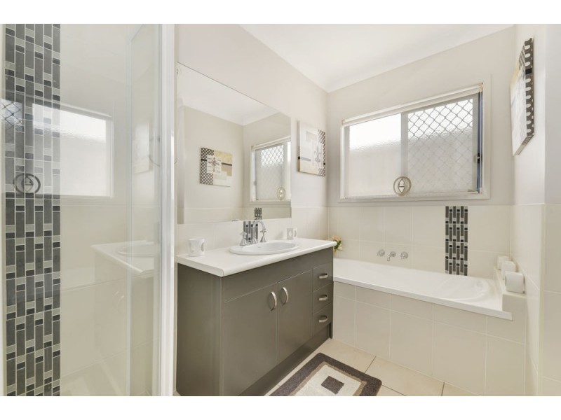 3 Lawler Street, Chermside QLD 4032