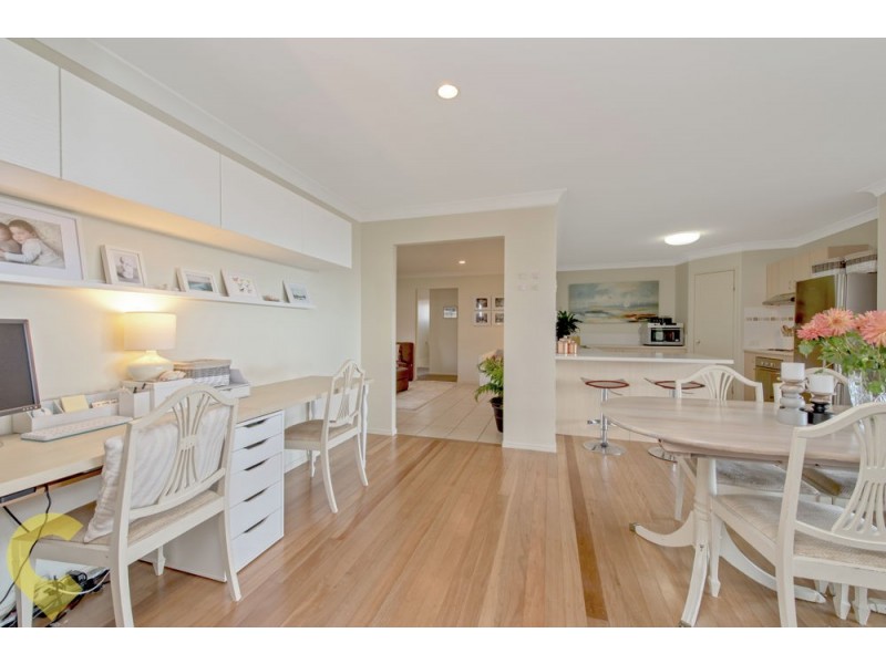 17 McShane Drive, Mount Kynoch QLD 4350