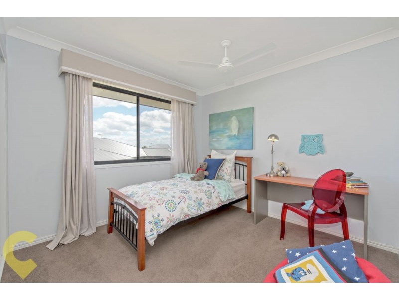 17 McShane Drive, Mount Kynoch QLD 4350