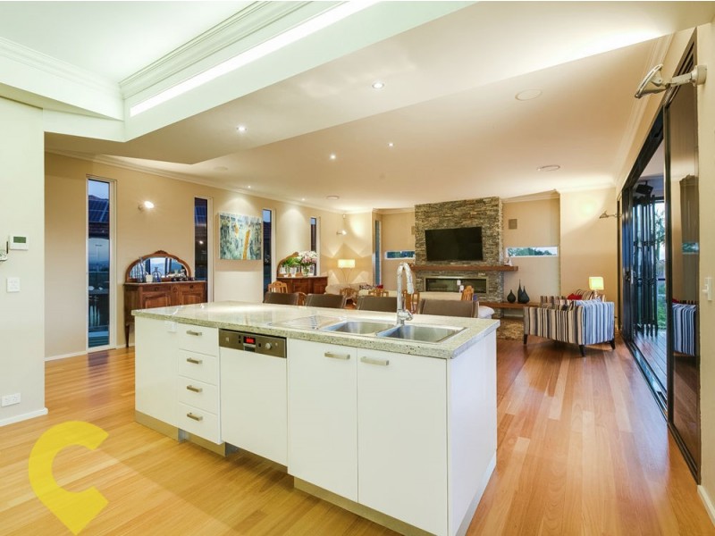 11 Buena Vista Avenue, Coorparoo QLD 4151