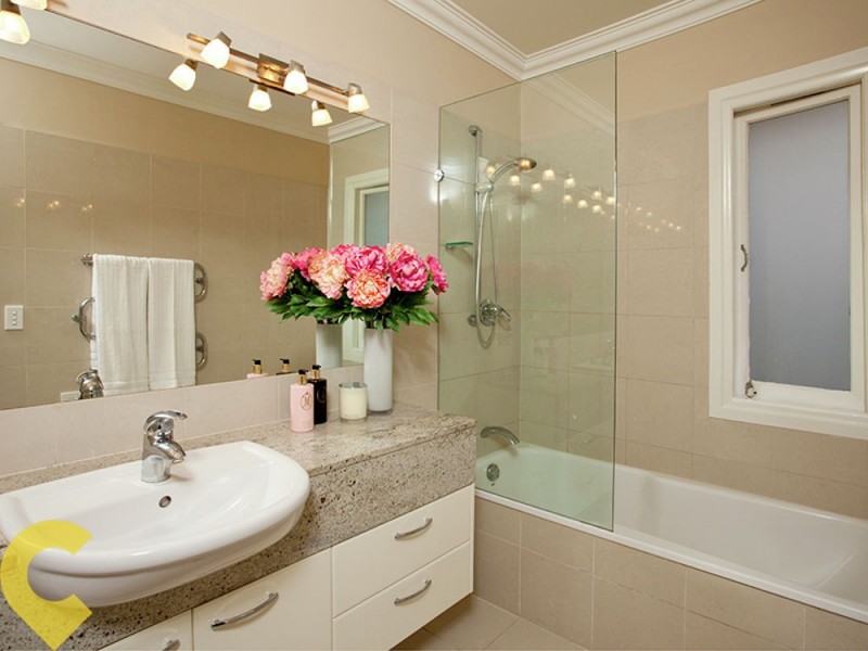 11 Buena Vista Avenue, Coorparoo QLD 4151