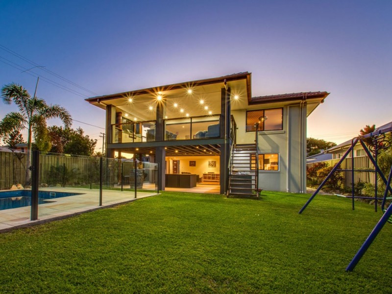 2 Caronga Street, Wavell Heights QLD 4012