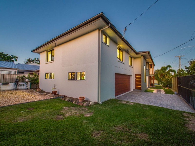 2 Caronga Street, Wavell Heights QLD 4012