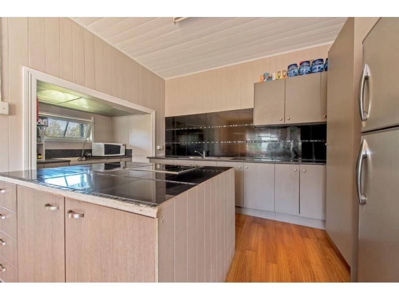 330a Bridge Street, Wilsonton QLD 4350