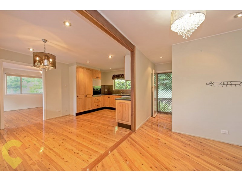 3 Beck Street, Mount Lofty QLD 4350