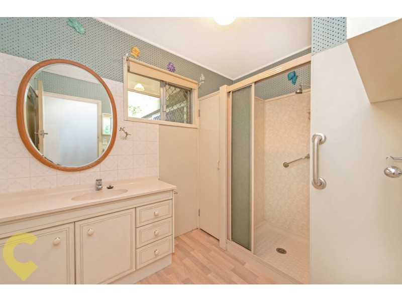 3 Beck Street, Mount Lofty QLD 4350
