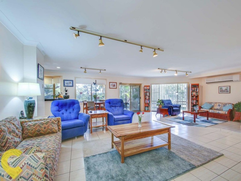15 Salisbury Court, Clear Mountain QLD 4500