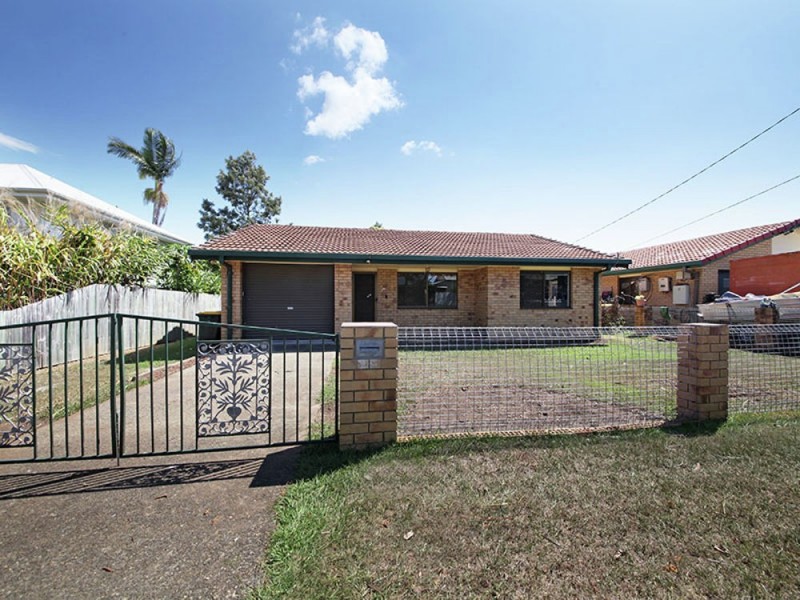 26 Watson Street, Clontarf QLD 4019