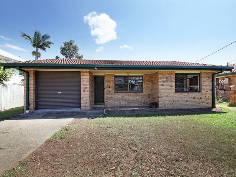 26 Watson Street, Clontarf QLD 4019