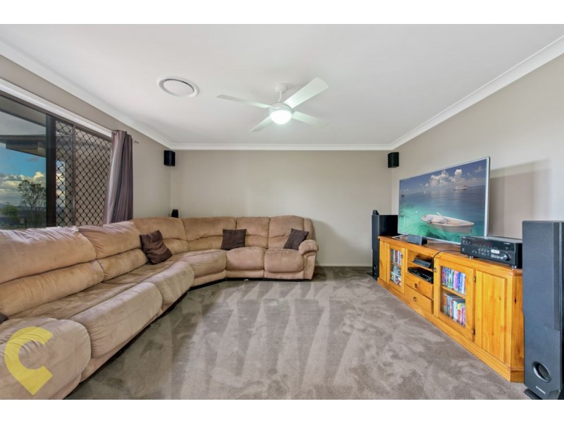 5 Pepperwood Place, Withcott QLD 4352