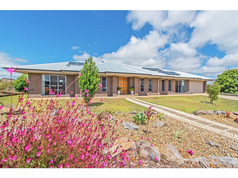 5 Somerset Crescent, Cawdor QLD 4352