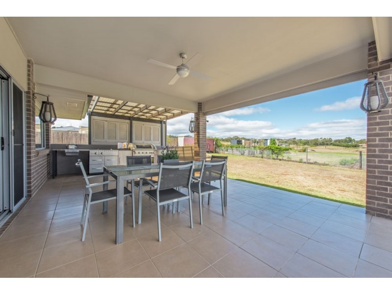 5 Somerset Crescent, Cawdor QLD 4352