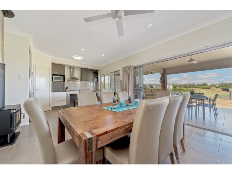 5 Somerset Crescent, Cawdor QLD 4352