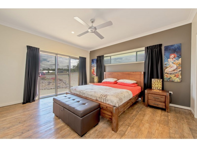 5 Somerset Crescent, Cawdor QLD 4352
