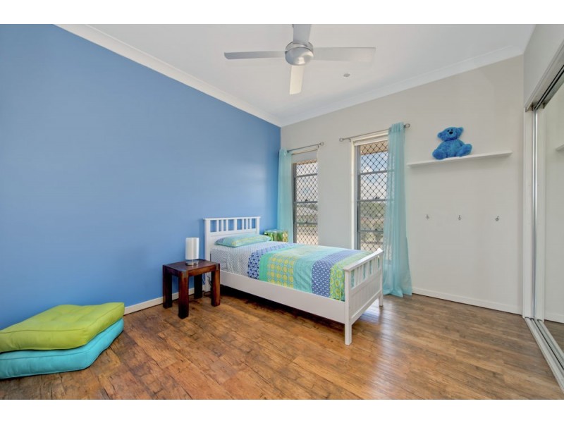 5 Somerset Crescent, Cawdor QLD 4352