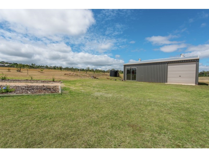 5 Somerset Crescent, Cawdor QLD 4352