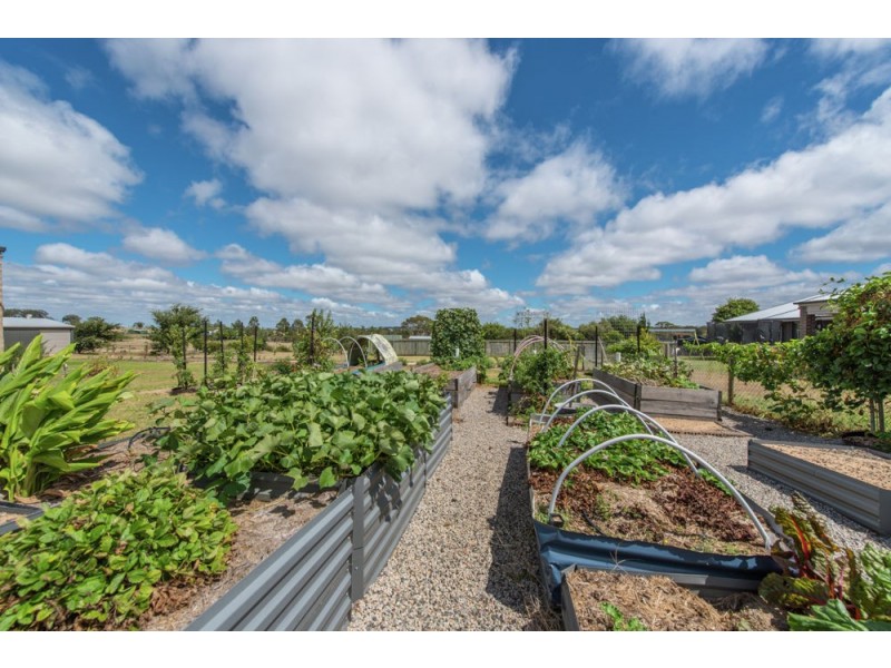 5 Somerset Crescent, Cawdor QLD 4352