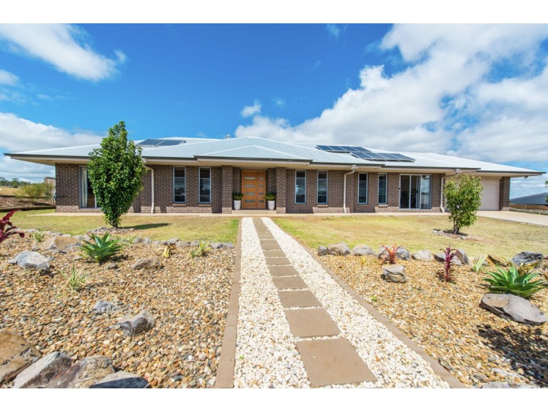5 Somerset Crescent, Cawdor QLD 4352