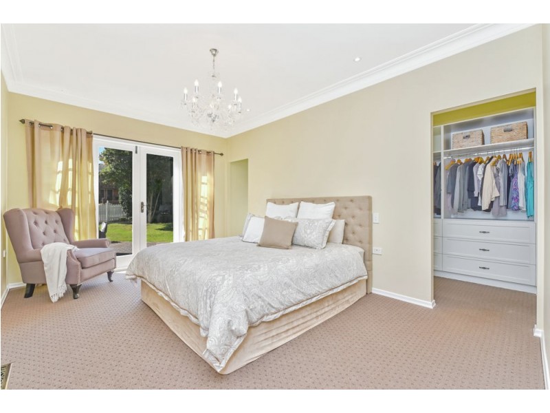 46 Alford Street, Mount Lofty QLD 4350