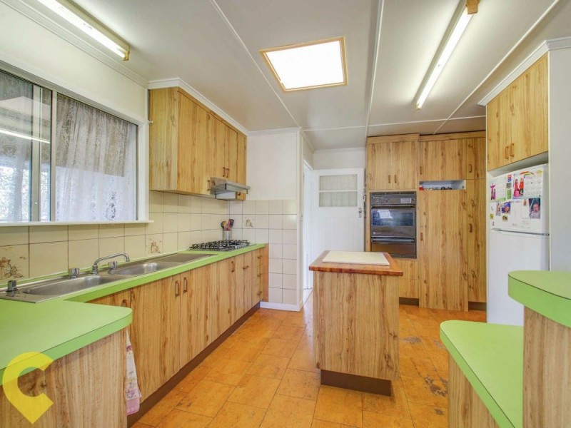 8 Sloane Street, Stafford Heights QLD 4053