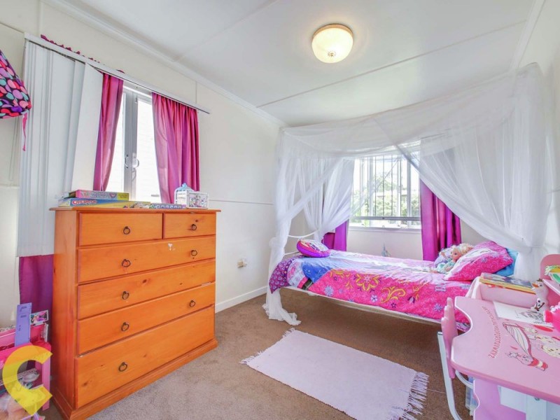 8 Sloane Street, Stafford Heights QLD 4053