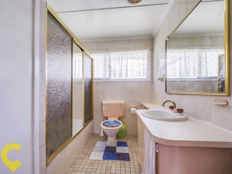 8 Sloane Street, Stafford Heights QLD 4053