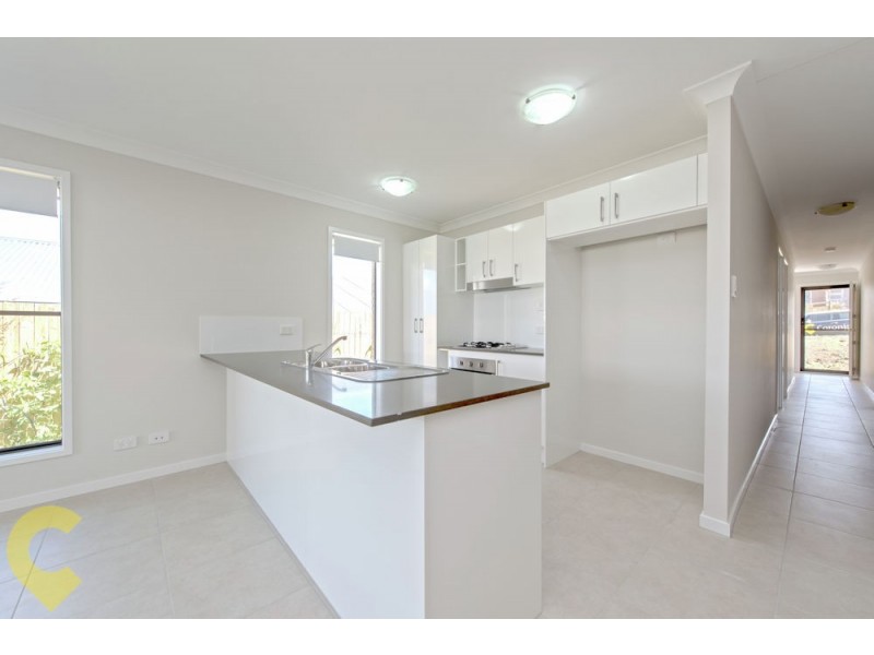 2/8 Cardamon Crescent, Glenvale QLD 4350