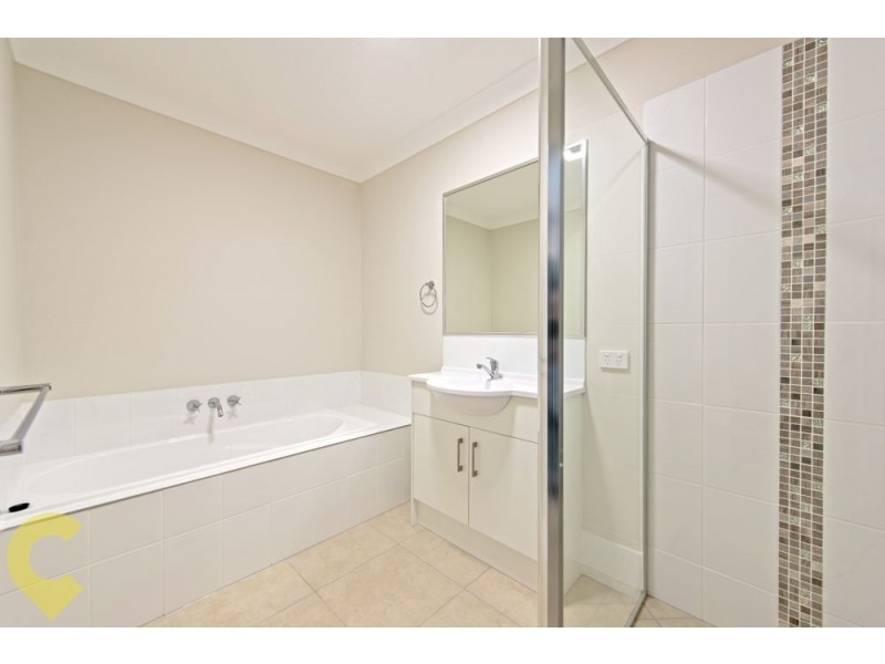 2/8 Cardamon Crescent, Glenvale QLD 4350