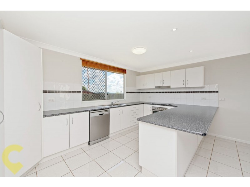 15 Campbell Drive, Highfields QLD 4352