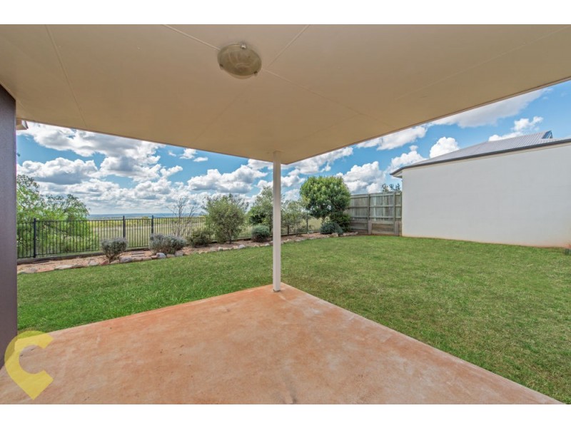 15 Campbell Drive, Highfields QLD 4352