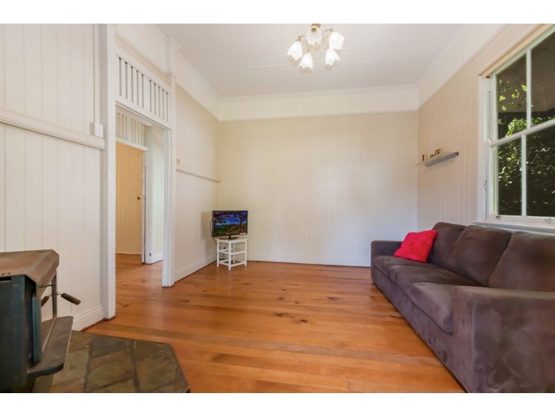 11 Atkinson Street, South Toowoomba QLD 4350