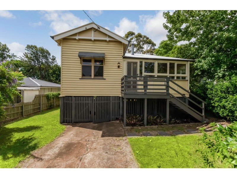 11 Atkinson Street, South Toowoomba QLD 4350