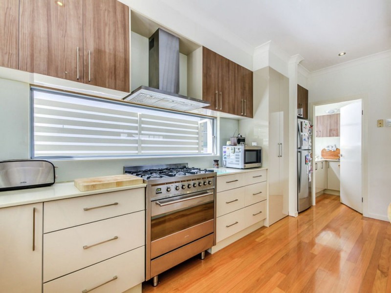 74 Crosby Road, Albion QLD 4010