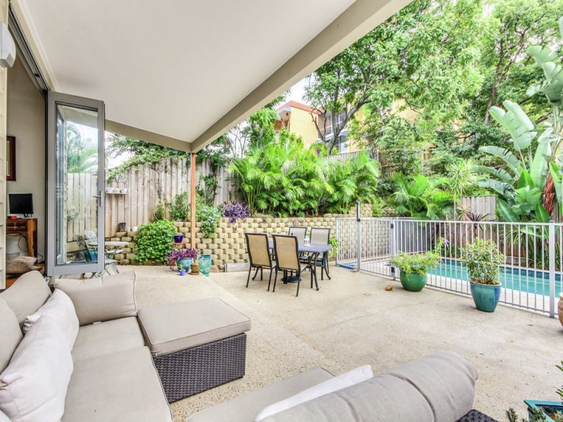 74 Crosby Road, Albion QLD 4010