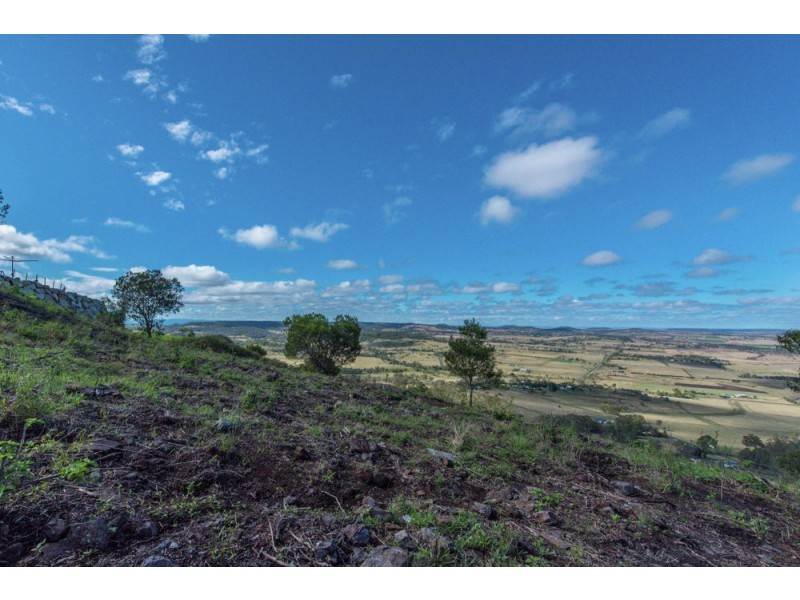 38 Panoramic Drive, Preston QLD 4352