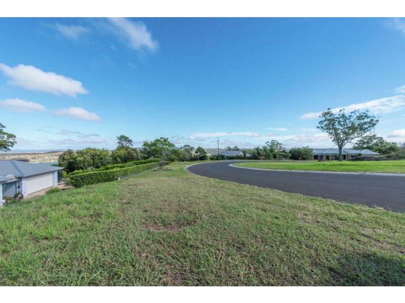 38 Panoramic Drive, Preston QLD 4352